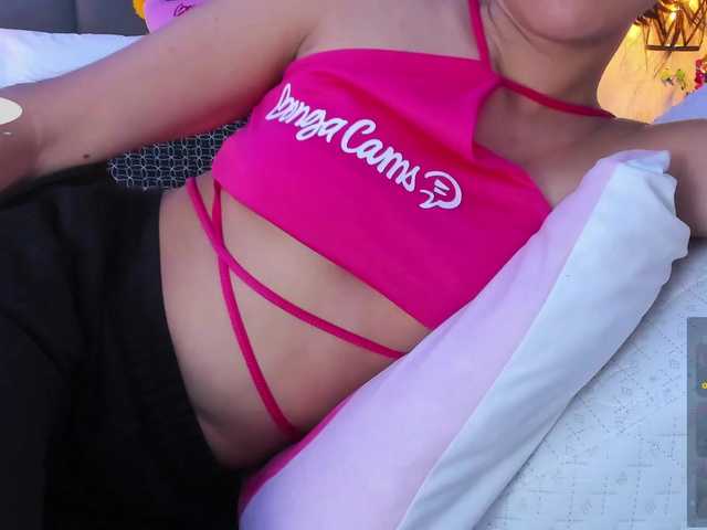 ChloeMontes's BongaCams show and profile