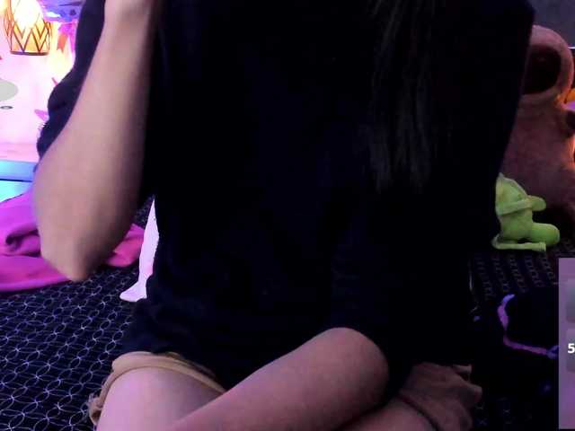 ChloeMontes's BongaCams show and profile