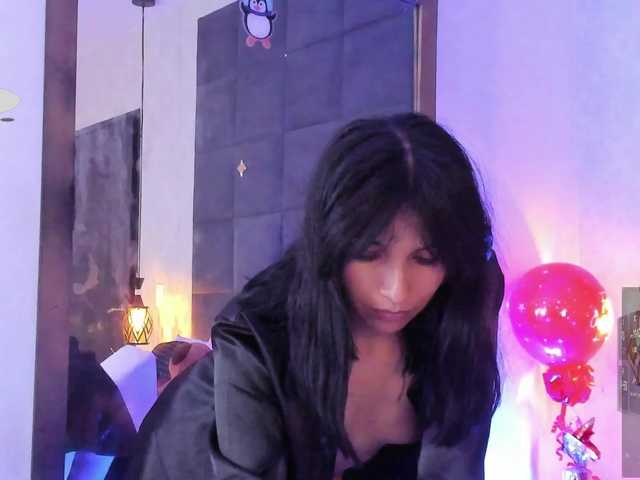 ChloeMontes's BongaCams show and profile