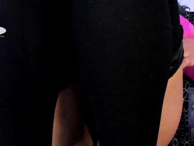 ChloeMontes's BongaCams show and profile