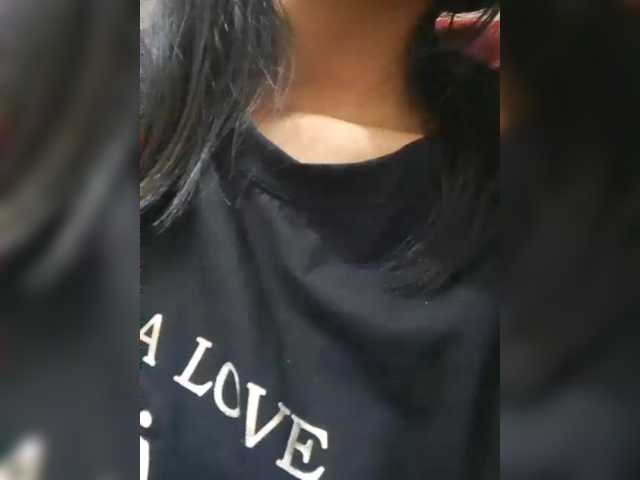 ChloeMontes's BongaCams show and profile