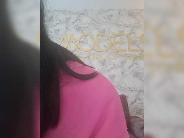 ChloeMontes's BongaCams show and profile