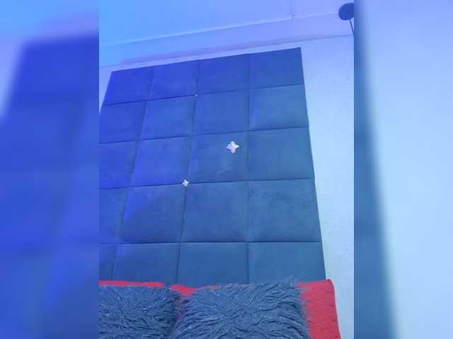 ChloeMontes's BongaCams show and profile