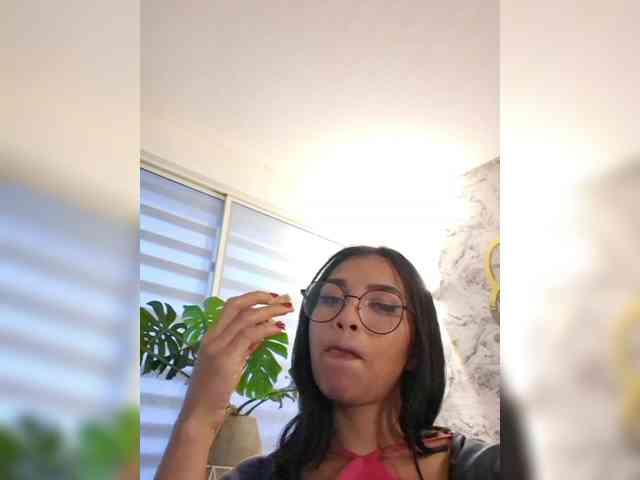 ChloeMontes webcam