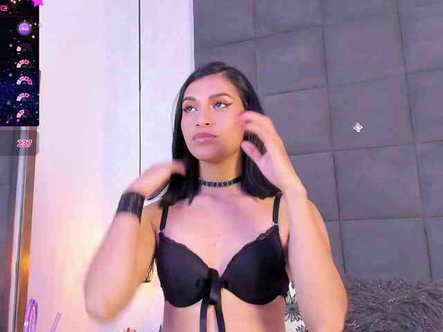 ChloeMontes webcam