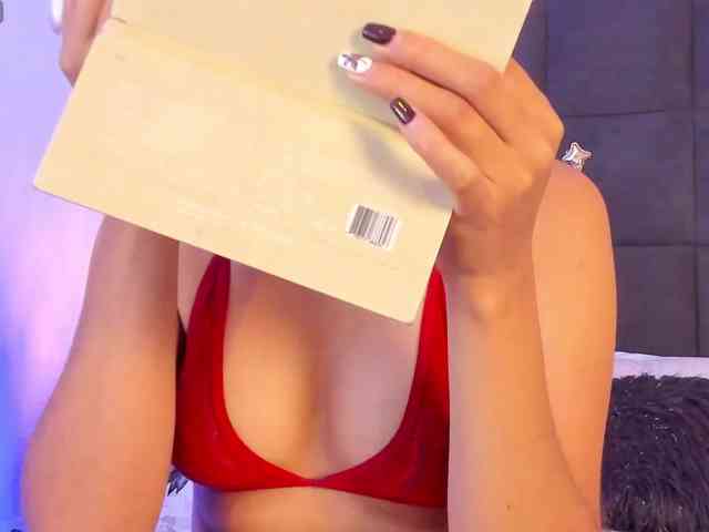 ChloeMontes webcam