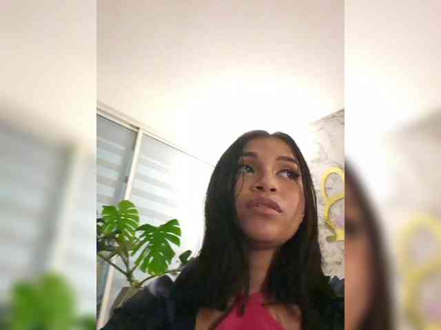 ChloeMontes webcam