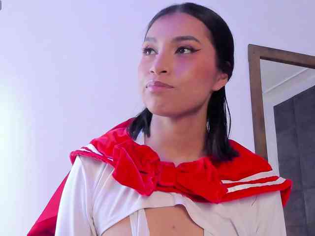 Модель: ChloeMontes