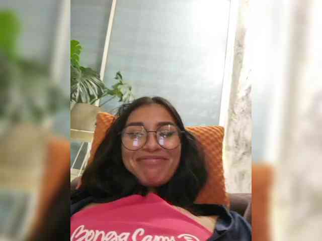ChloeMontes webcam