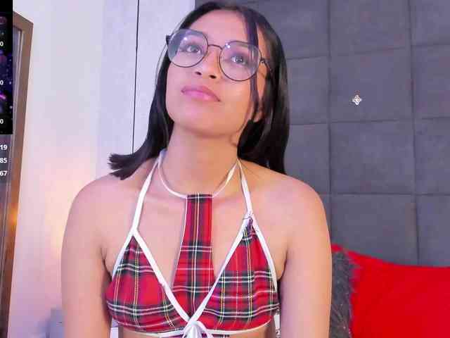 ChloeMontes webcam