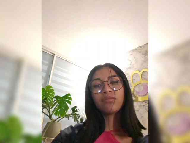 ChloeMontes webcam