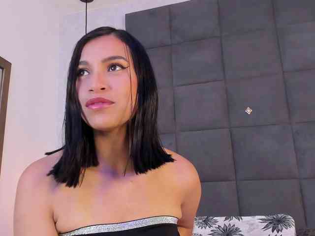 ChloeMontes webcam