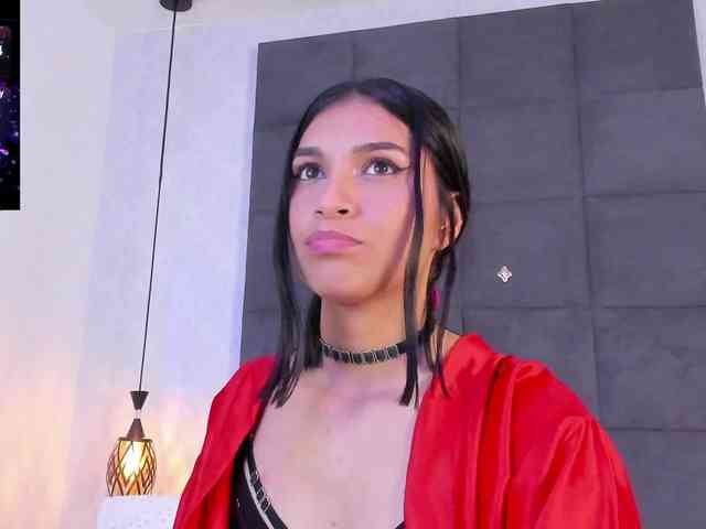 Модель: ChloeMontes
