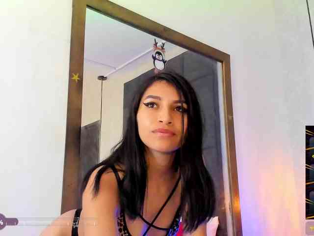 ChloeMontes webcam