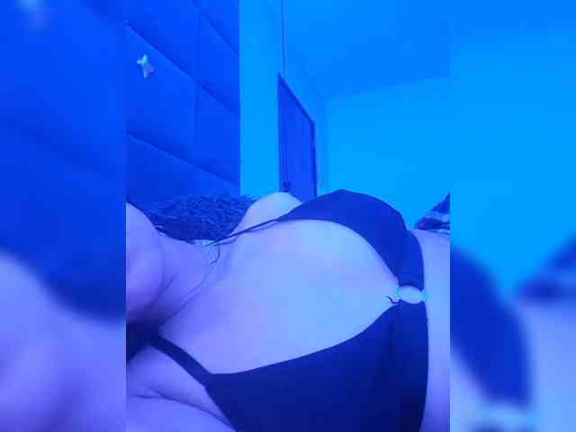 ChloeMontes webcam