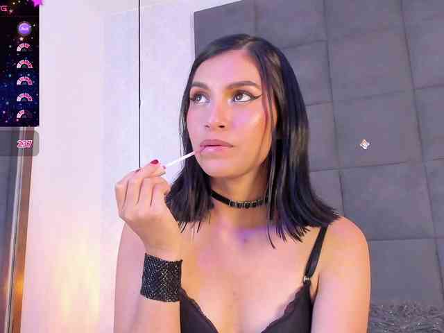 ChloeMontes webcam