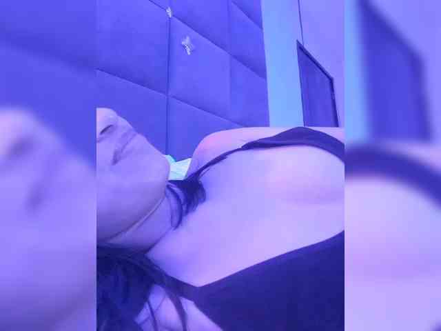 ChloeMontes webcam