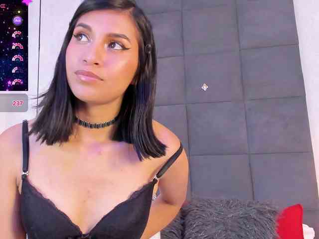 ChloeMontes webcam