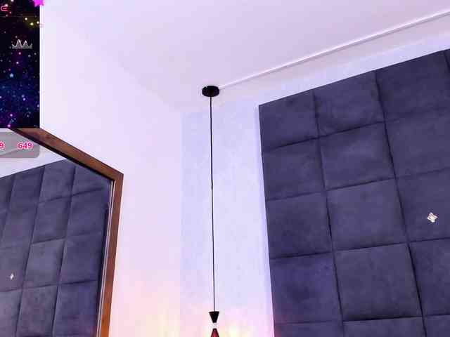 free online cam ChloeMontes