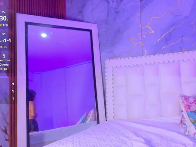 slutlittlegir's BongaCams show and profile