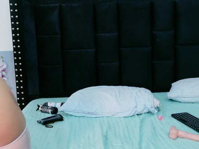  slutlittlegir chat room