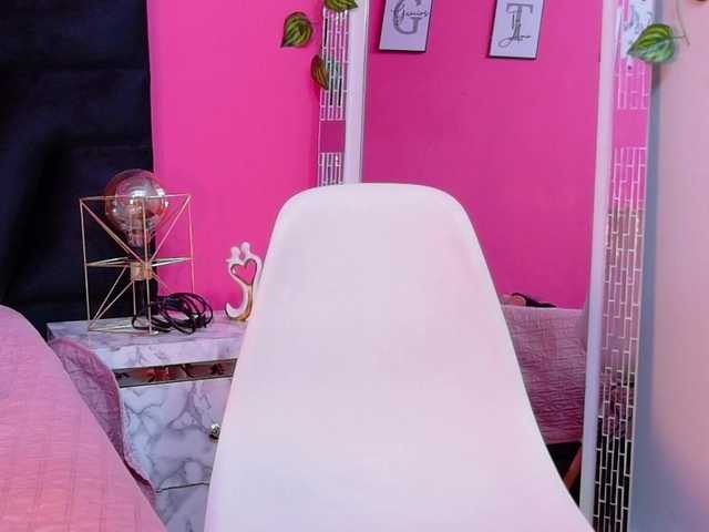 slutlittlegir from BongaCams is Freechat