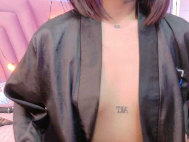 slutlittlegir webcam