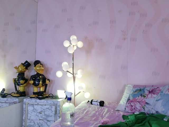 Preview of slutlittlegir