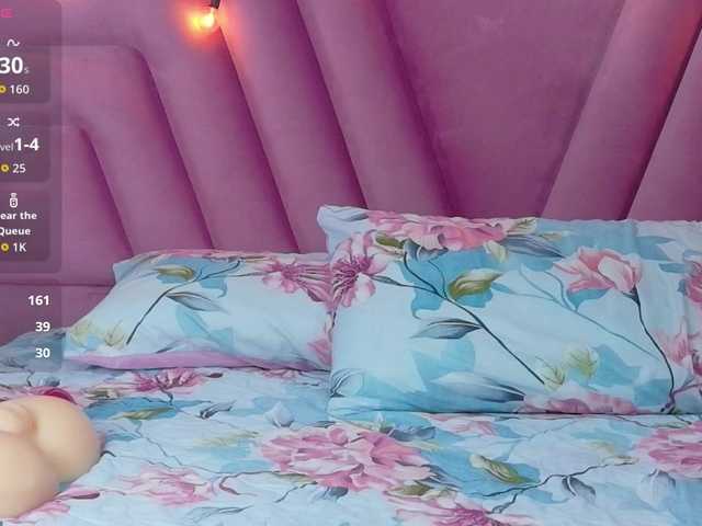 slutlittlegir webcam