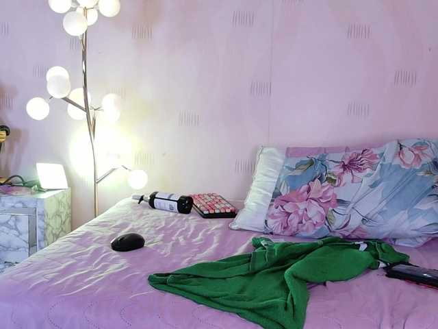 Preview of slutlittlegir