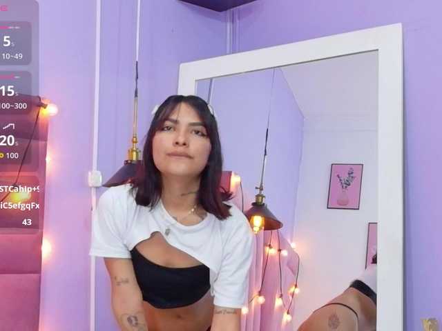 slutlittlegir's BongaCams show and profile
