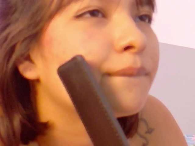  slutlittlegir chat room