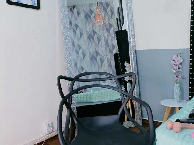  slutlittlegir chat room