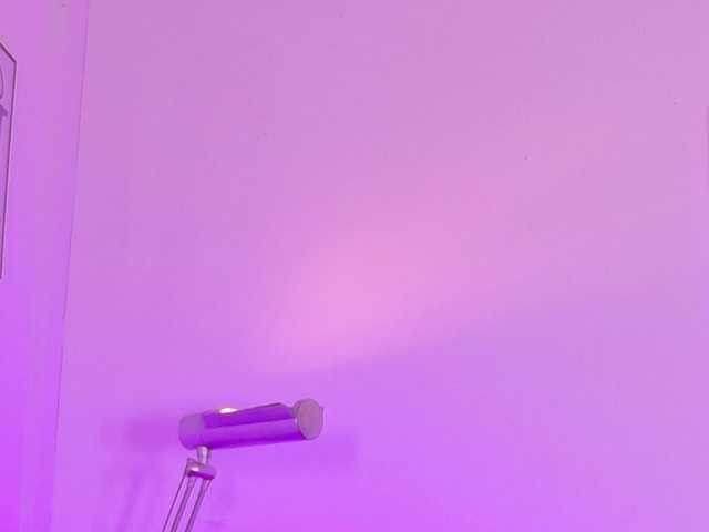 slutlittlegir's BongaCams show and profile