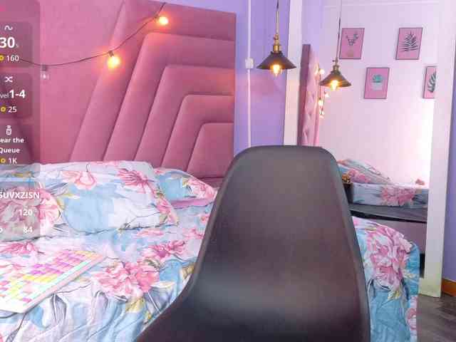 slutlittlegir webcam