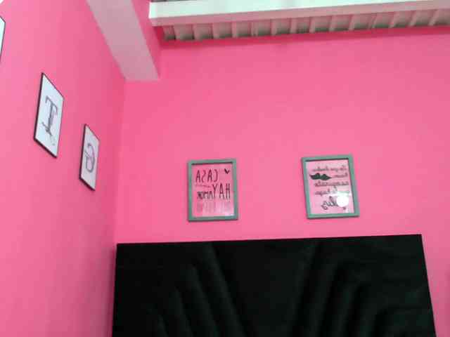 slutlittlegir webcam