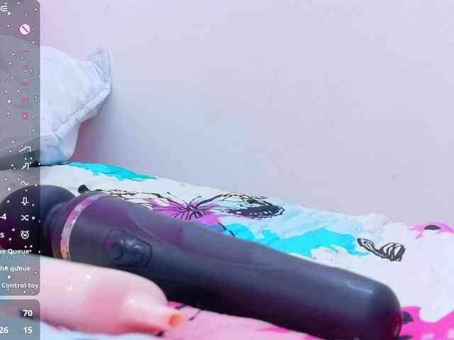 slutlittlegir webcam