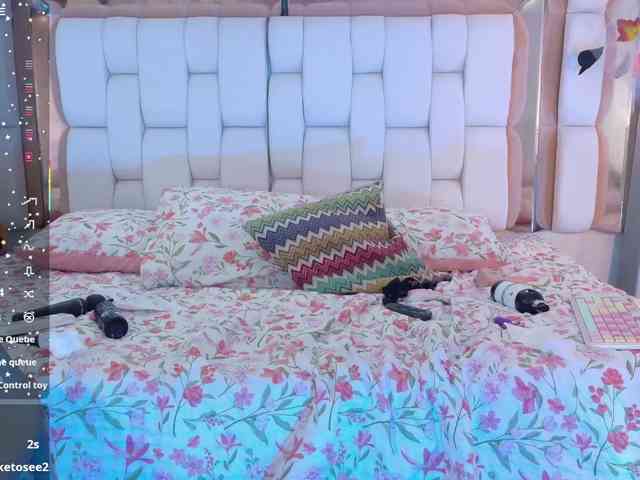 slutlittlegir webcam