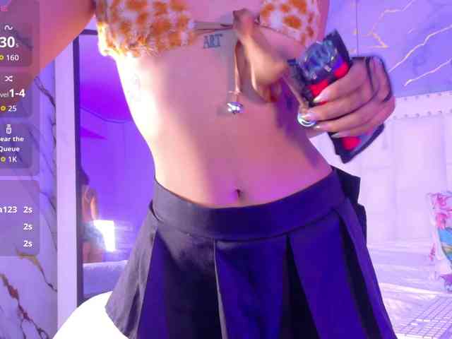 slutlittlegir webcam