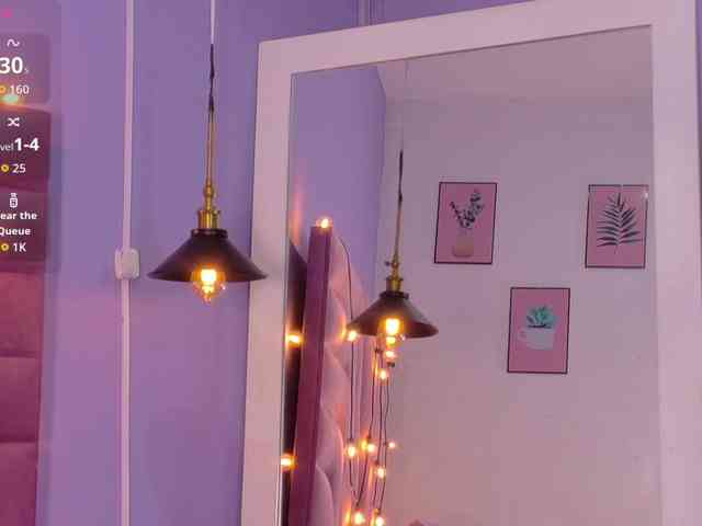 slutlittlegir webcam