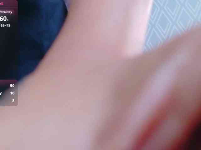 slutlittlegir webcam