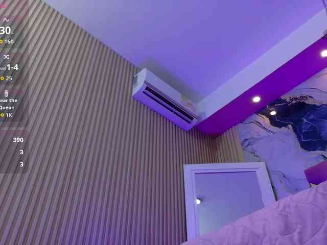 slutlittlegir webcam