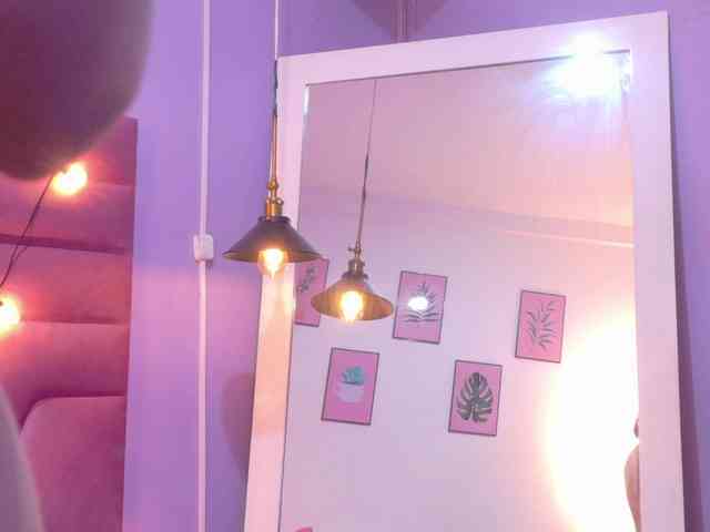 slutlittlegir webcam