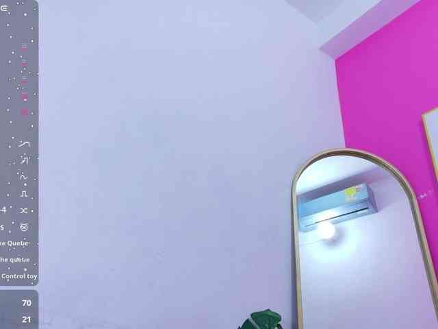slutlittlegir webcam