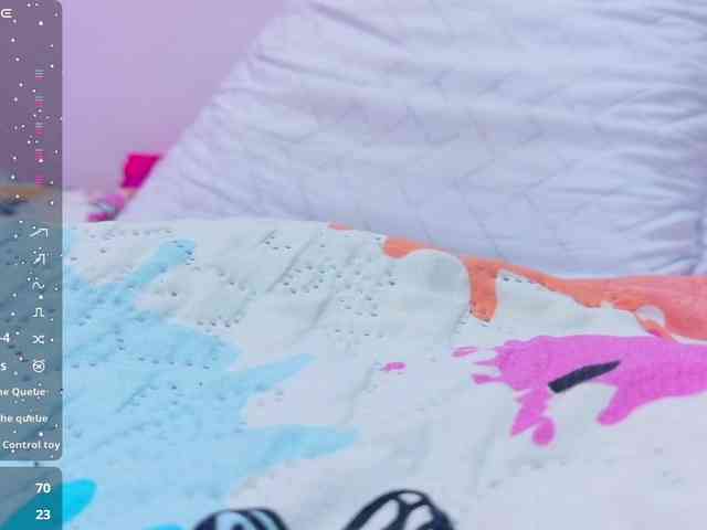 slutlittlegir webcam