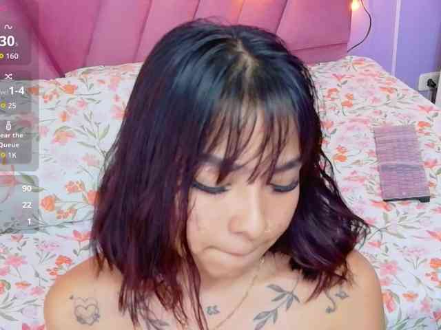 slutlittlegir webcam