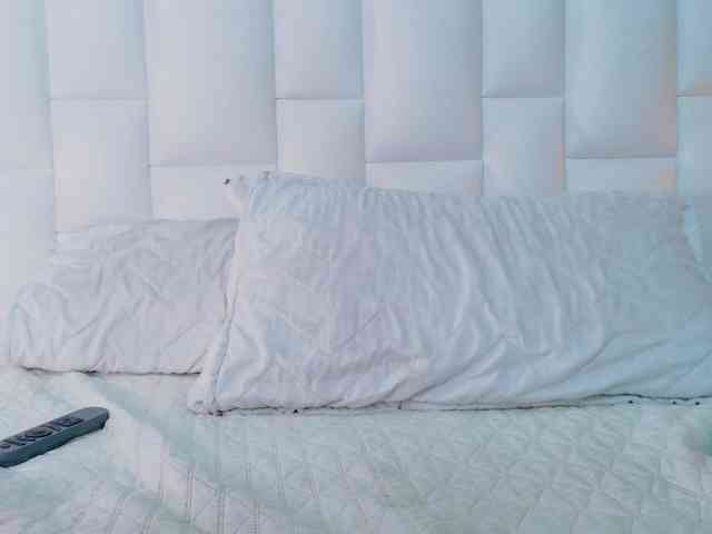 slutlittlegir webcam