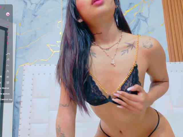 slutlittlegir webcam