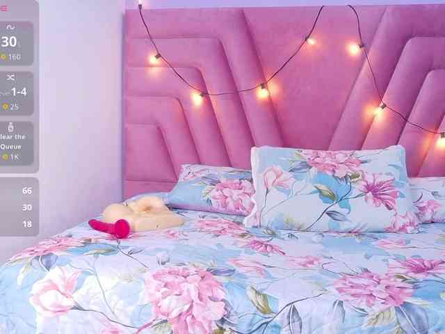 slutlittlegir webcam