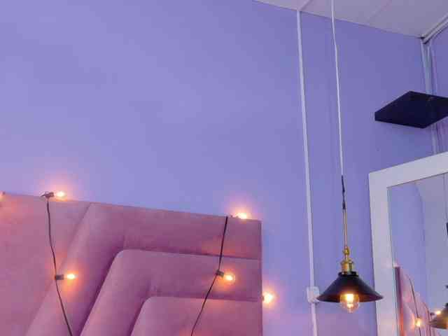 slutlittlegir webcam